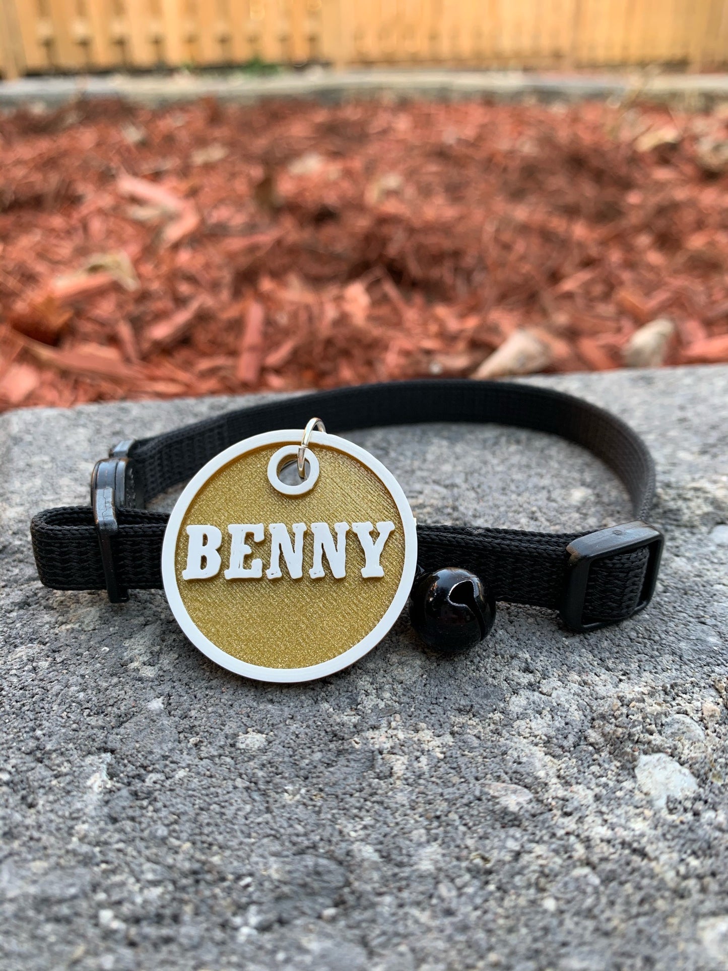 Round ID Tag