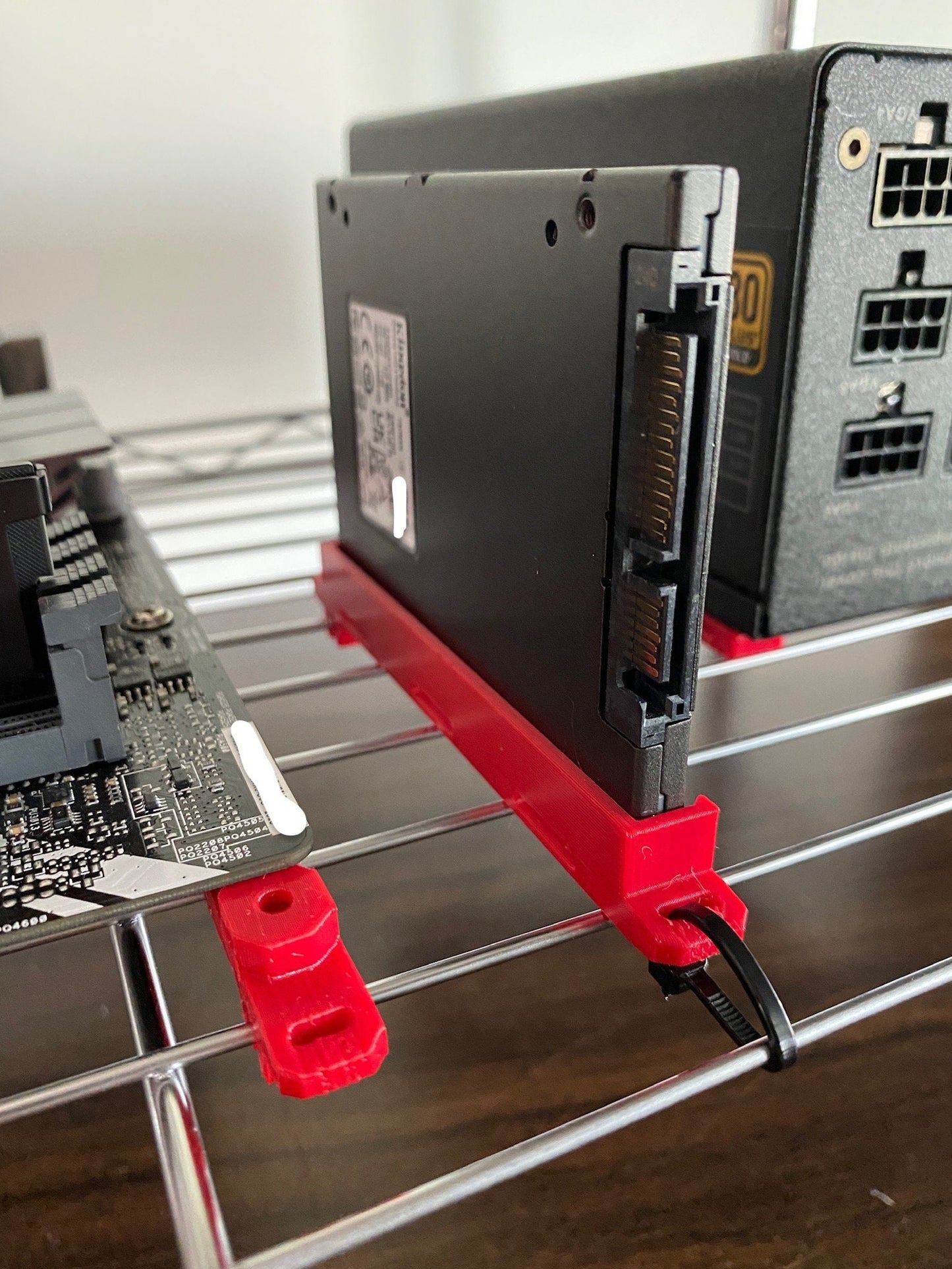 2.5" SSD Holder for Mining Wire Rack // Wire Shelf // 3D printed //